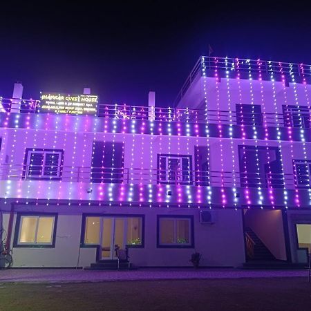 Jhankar Banquet And Lawn พาราณสี ภายนอก รูปภาพ